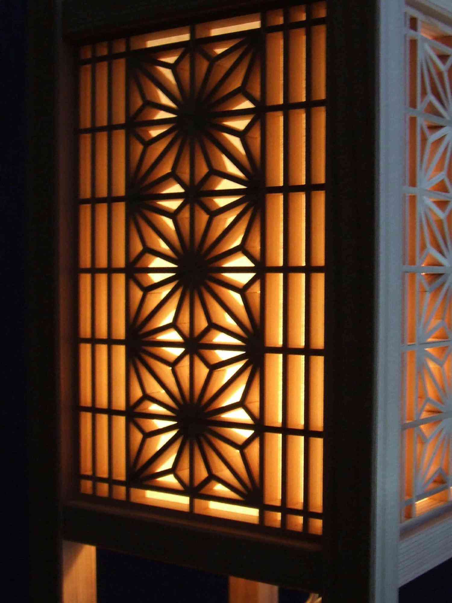 Japanese Lamp Edo Kumiko - Hemp Leaf Pattern | BuyJapanArt