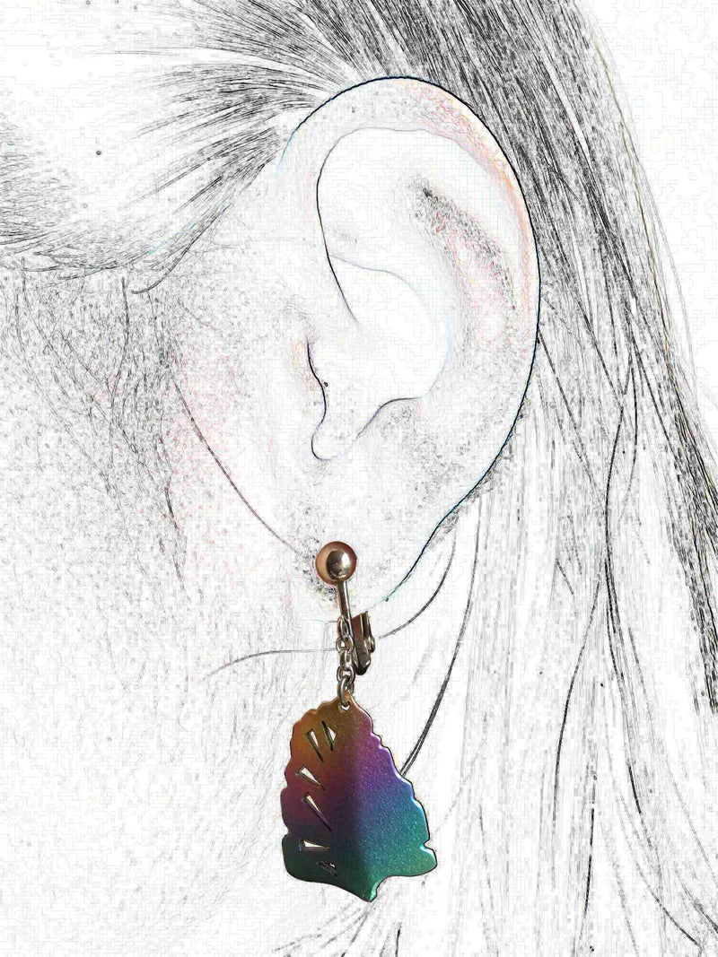 products/titanium_earrings_leaf_4.jpg